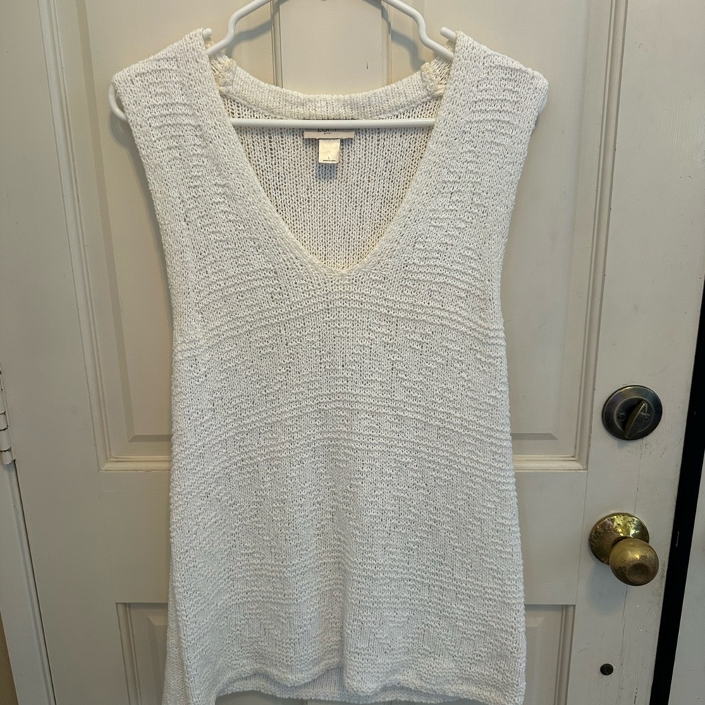 White Knit Sleeveless Sweater Top